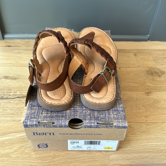 Born • Sumter Sandal • Tan - Picture 5 of 7
